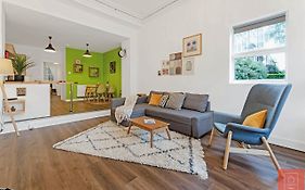 Cheerful Stays: Spacious Flat In Vibrant Leith